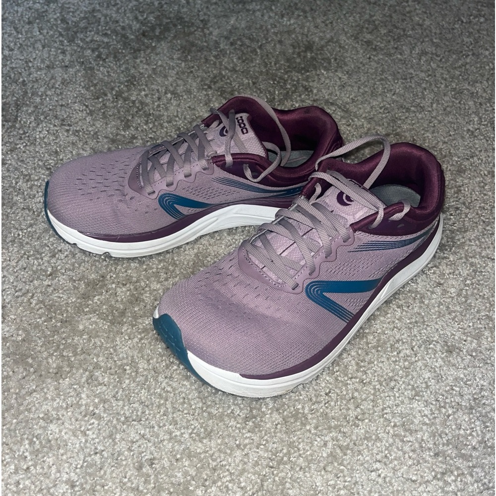 Topo Women’s Magnify 4 Mauve/Navy Tennis Shoe